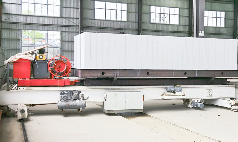 Auto di traghetto dopo l'autoclave