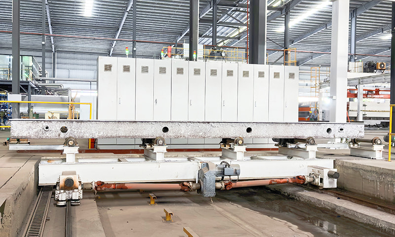 Auto in traghetto a piastra laterale